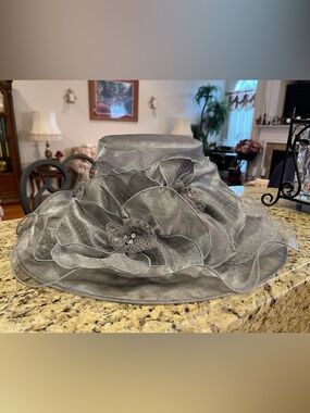 Silver Wide-Brim Kentucky Derby Hat
